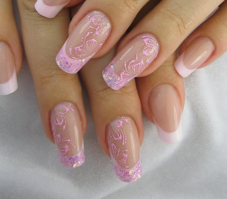 Красивый нежный френч