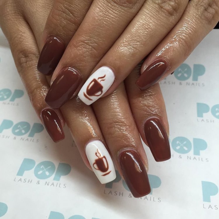 Маникюр с рисунком кофе