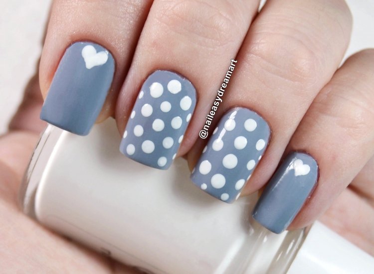 Легкий маникюр