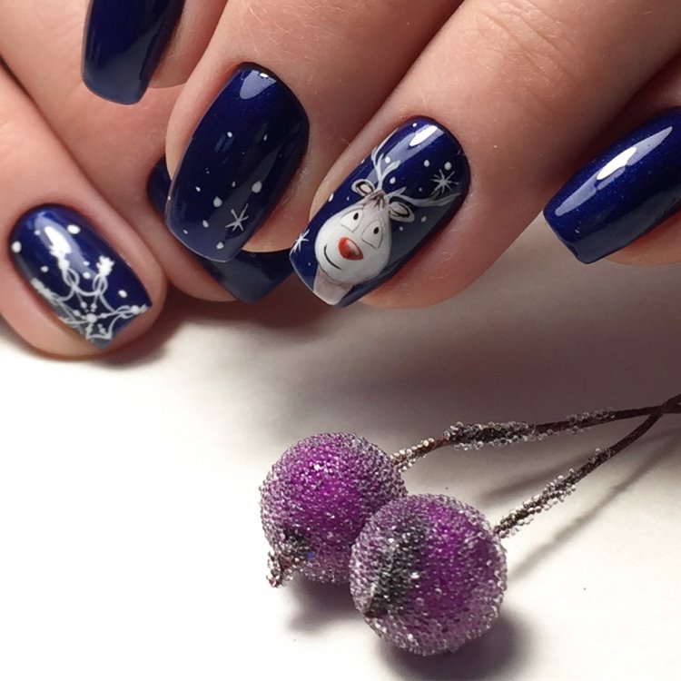 Страшные новогодние ногти