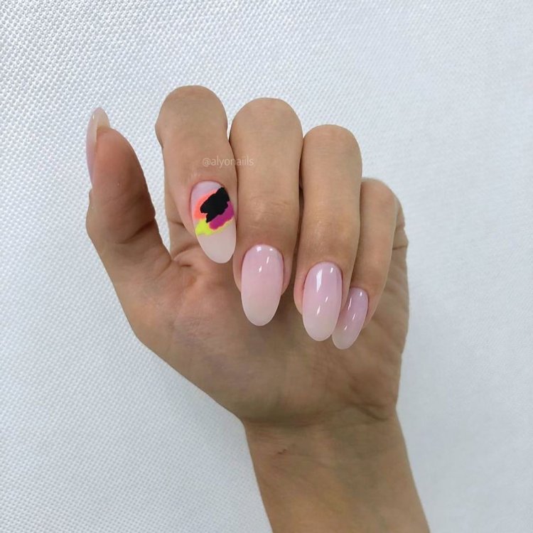 Ногти на каждый день с изюминкой