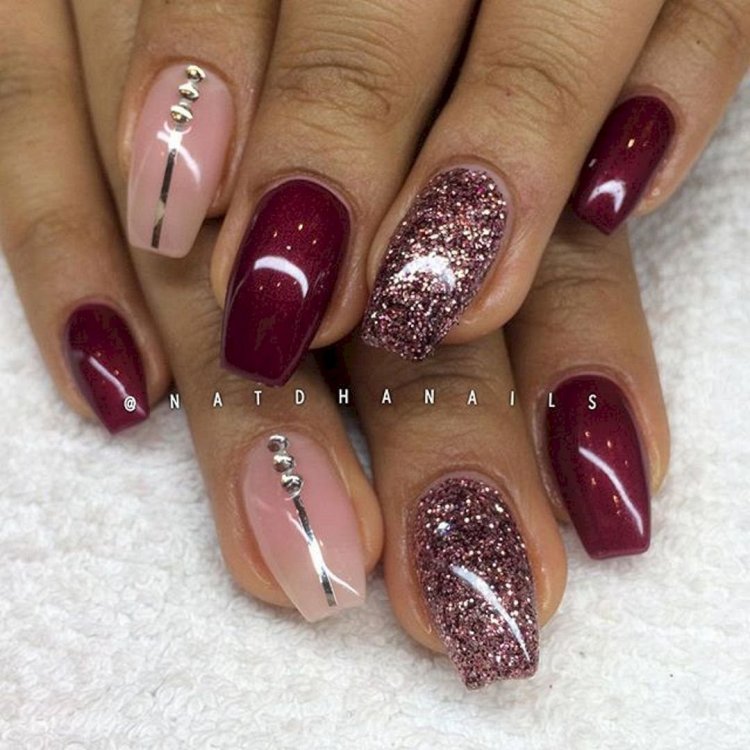 Маникюр марсала градиент