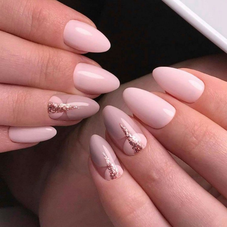 Нежный маникюр в пастельных тонах