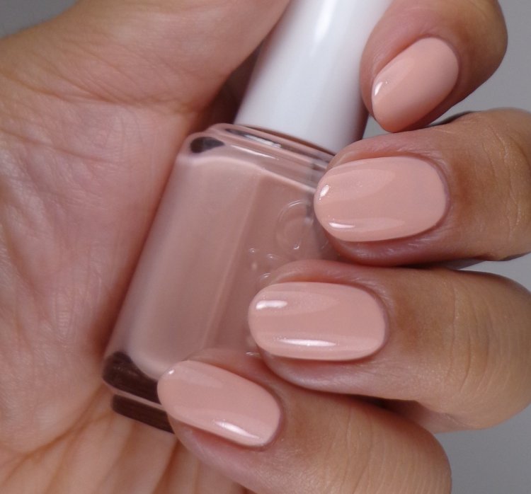 Essie полупрозрачный