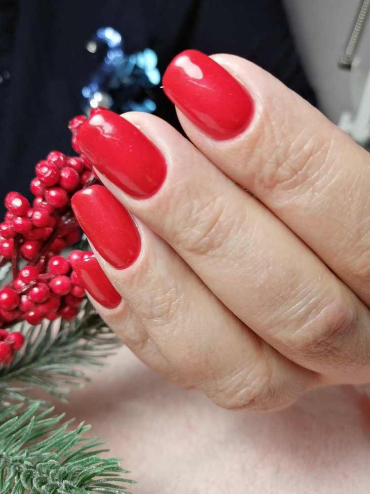 Однотонный маникюр для детей