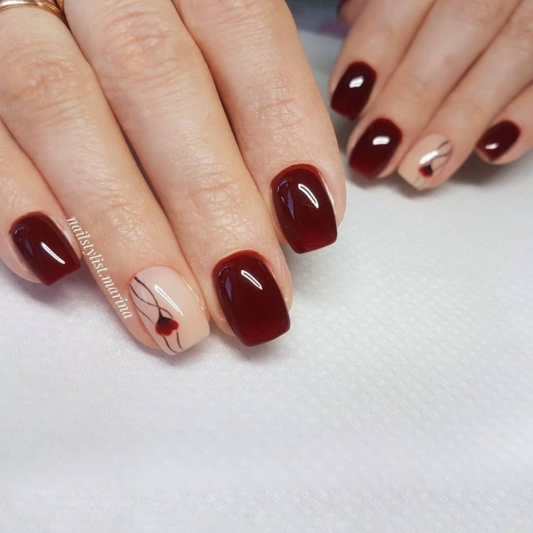 Маникюр марсала