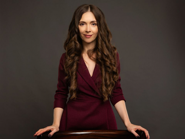 Які вітаміни й мінерали допоможуть відростити косу до пояса