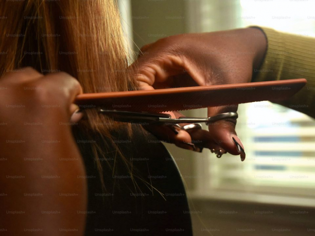 Місячний календар стрижок на квітень 2023 — сприятливі дні