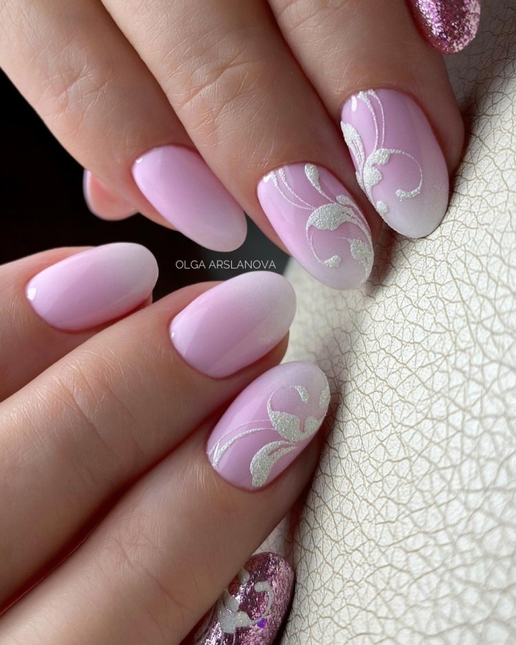 Весняний манікюр на короткі нігті 2023 (50 фото) - модні та красиві ідеї дизайну коротких нігтів