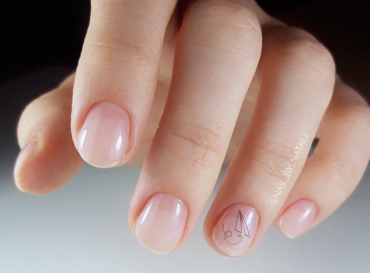 Весняний манікюр на короткі нігті 2023 (50 фото) - модні та красиві ідеї дизайну коротких нігтів