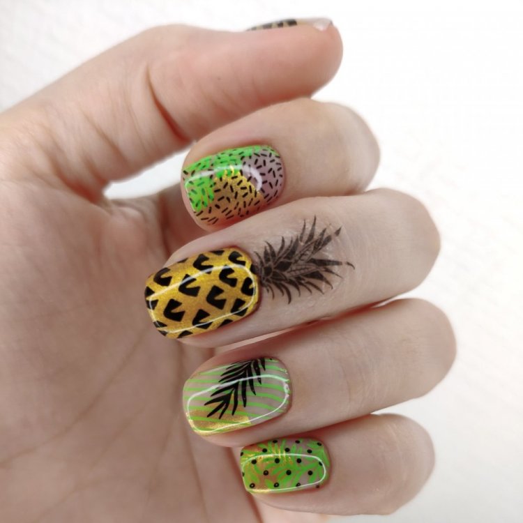 Літній манікюр на короткі нігті 2023 (50 фото) - модні та красиві ідеї дизайну коротких нігтів