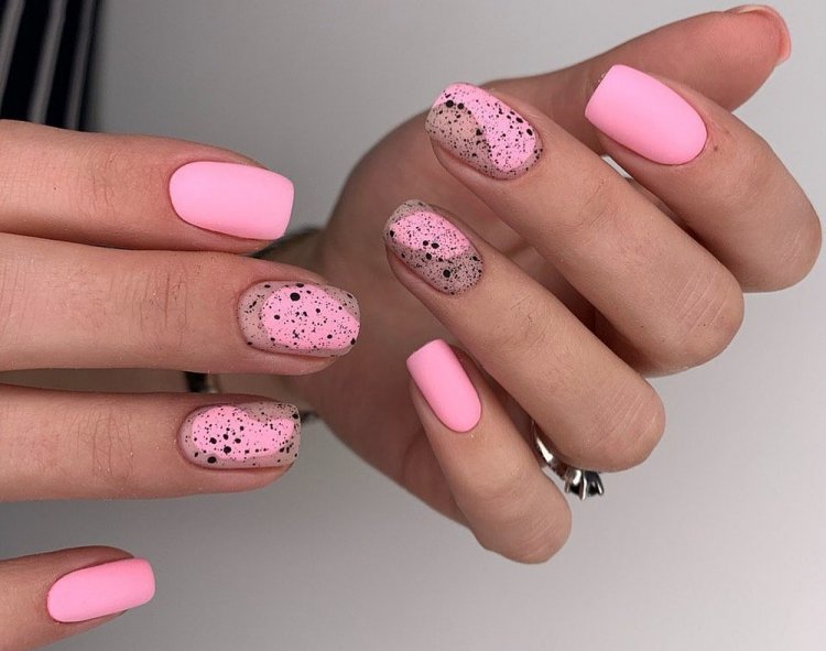 Літній манікюр на короткі нігті 2023 (50 фото) - модні та красиві ідеї дизайну коротких нігтів