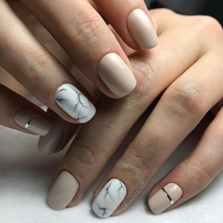 Літній манікюр на короткі нігті 2023 (50 фото) - модні та красиві ідеї дизайну коротких нігтів