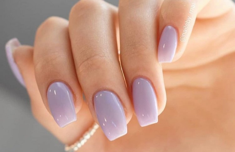 Літній манікюр на короткі нігті 2023 (50 фото) - модні та красиві ідеї дизайну коротких нігтів