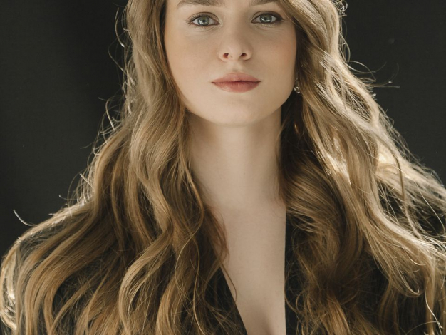 Відома перукарка розповіла, які продукти необхідно їсти для прискорення росту волосся