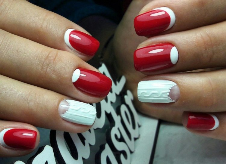 Новорічний манікюр 2023 (50 фото) - модні та красиві ідеї дизайну нігтів на Новий рік 2023