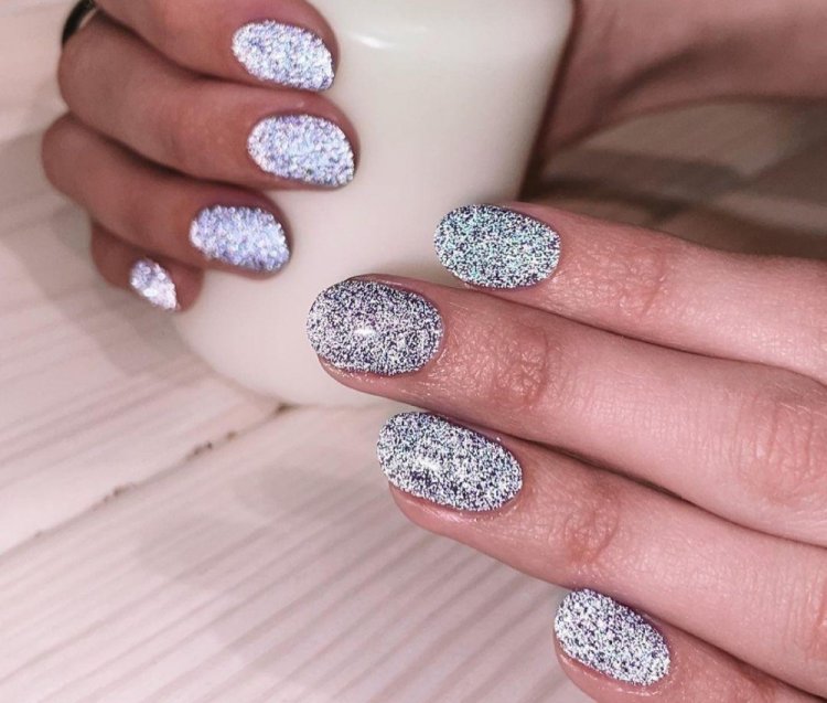Новорічний манікюр 2023 (50 фото) - модні та красиві ідеї дизайну нігтів на Новий рік 2023
