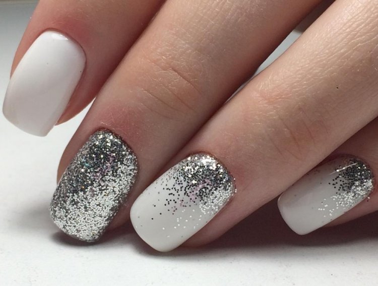 Новорічний манікюр 2023 (50 фото) - модні та красиві ідеї дизайну нігтів на Новий рік 2023