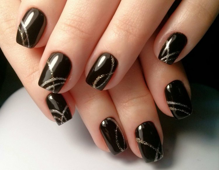 Новорічний манікюр 2023 (50 фото) - модні та красиві ідеї дизайну нігтів на Новий рік 2023