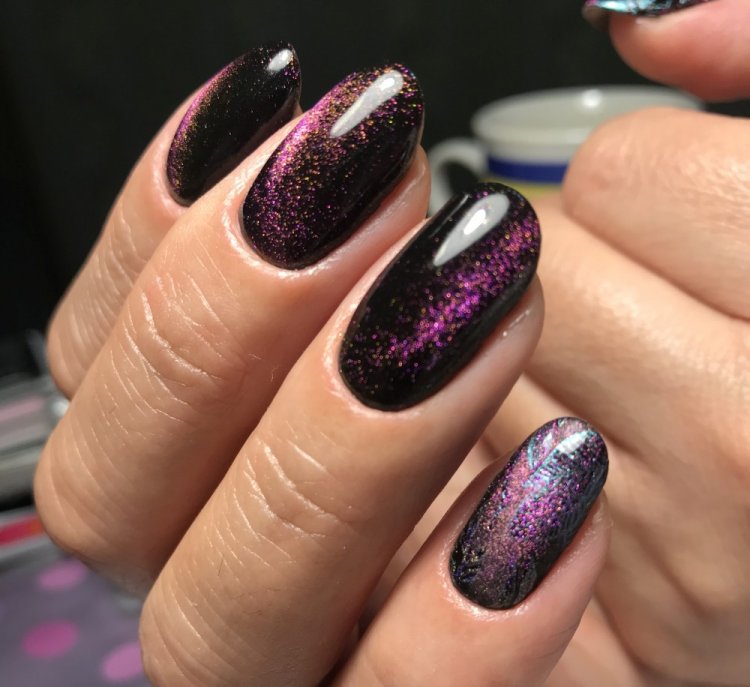 Новорічний манікюр 2023 (50 фото) - модні та красиві ідеї дизайну нігтів на Новий рік 2023