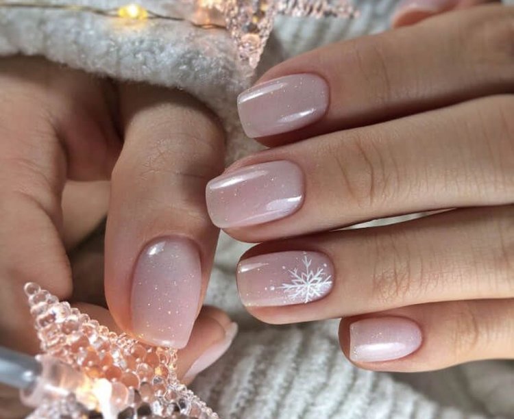 Новорічний манікюр 2023 (50 фото) - модні та красиві ідеї дизайну нігтів на Новий рік 2023