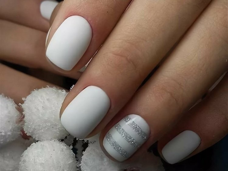 Новорічний манікюр 2023 (50 фото) - модні та красиві ідеї дизайну нігтів на Новий рік 2023