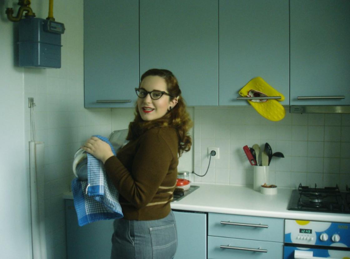 Жінка на кухні Женщина на кухне