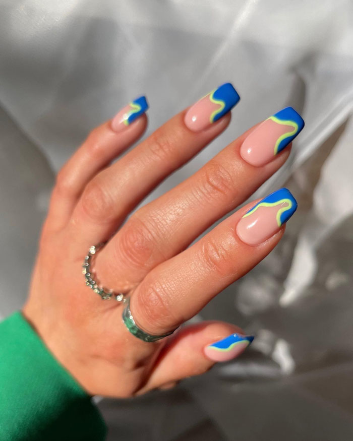 Кольоровий френч 2023: +220 фото манікюру