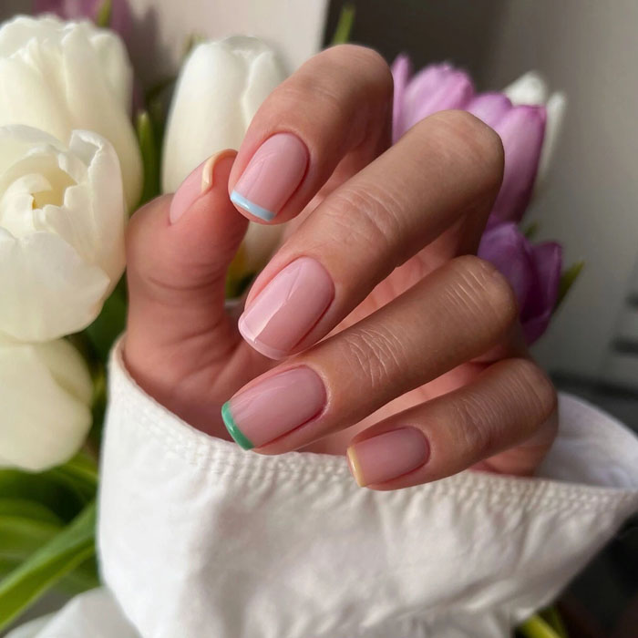 Кольоровий френч 2023: +220 фото манікюру