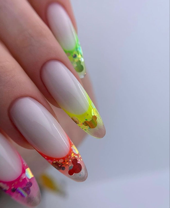 Кольоровий френч 2023: +220 фото манікюру