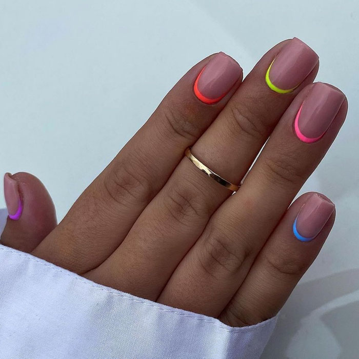 Кольоровий френч 2023: +220 фото манікюру