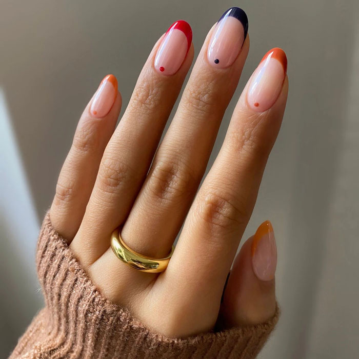 Кольоровий френч 2023: +220 фото манікюру