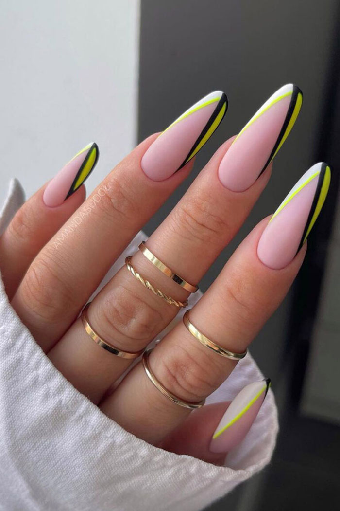 Кольоровий френч 2023: +220 фото манікюру