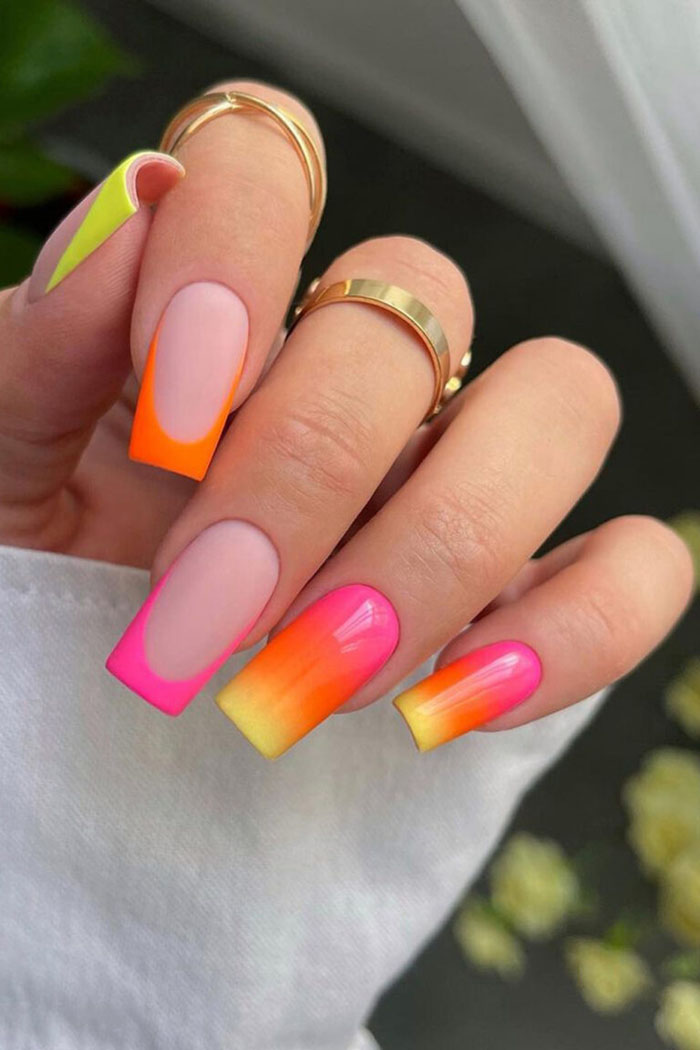 Кольоровий френч 2023: +220 фото манікюру