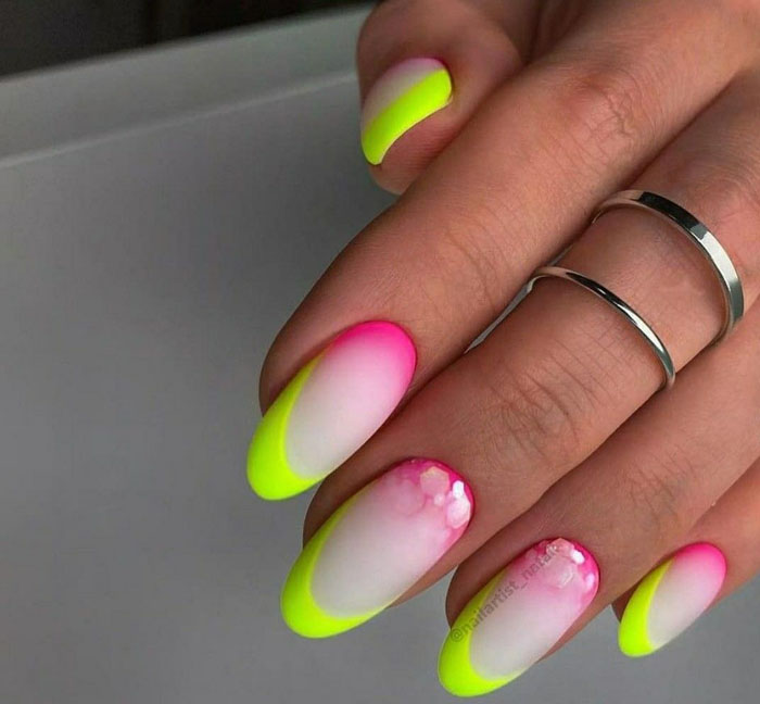 Кольоровий френч 2023: +220 фото манікюру