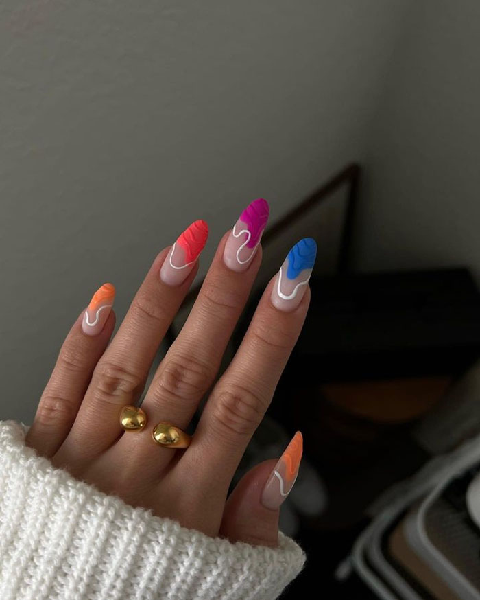 Кольоровий френч 2023: +220 фото манікюру