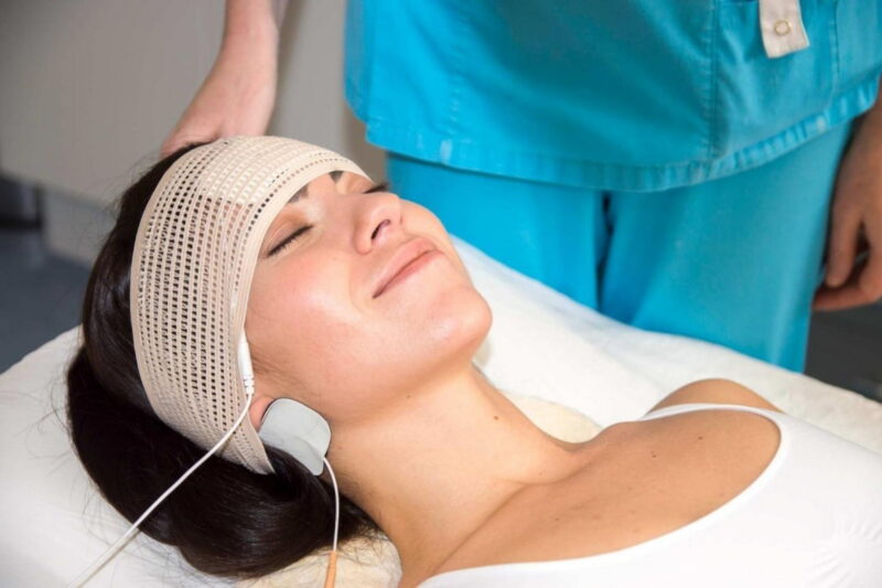 Транскраниальная электростимуляция