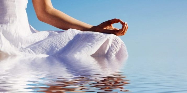 Бірюзовий колір у психології: значення та використання