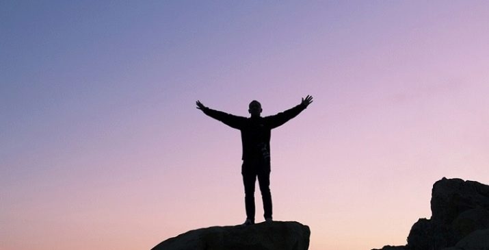 Що означає бузковий колір у психології?