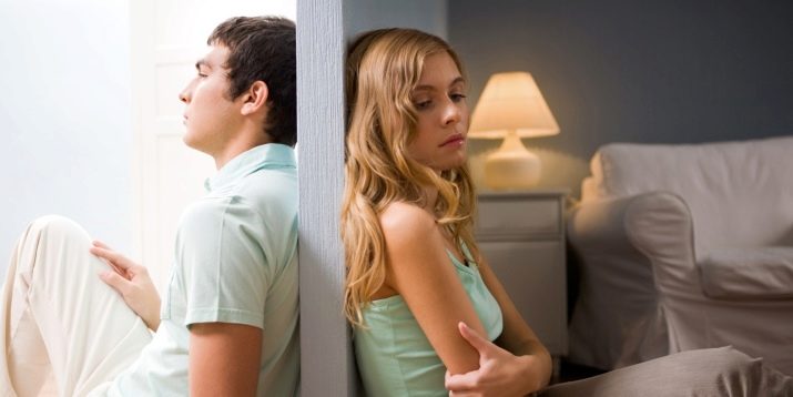 Дівчина змінила хлопцю: які причини та що робити?