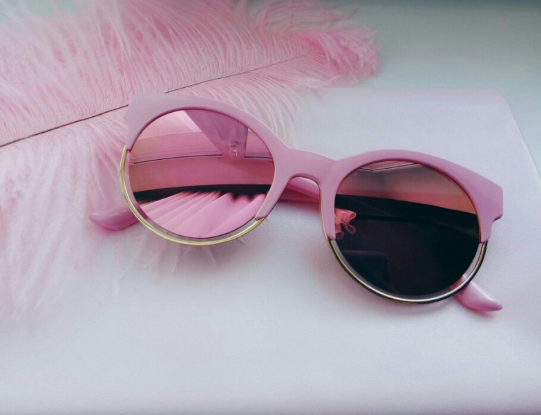 Рожевий колір у психології