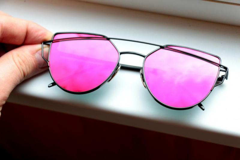 Рожевий колір у психології