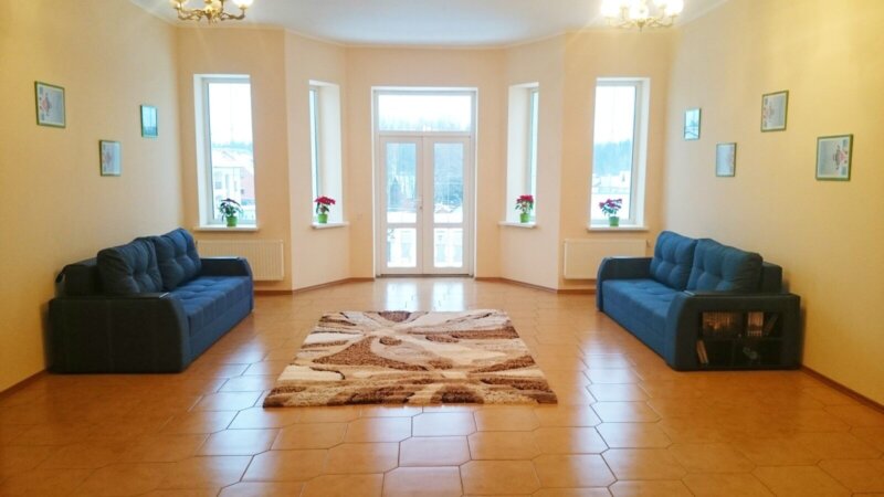 Будинок для літніх людей Life-House