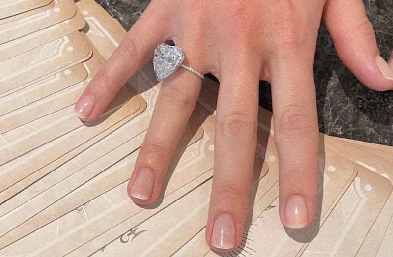 Нігтьовий тренд хмарний френч