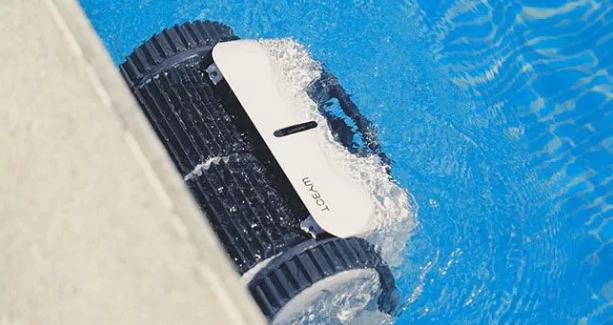 Пылесос для бассейна: прихоть или необходимость?