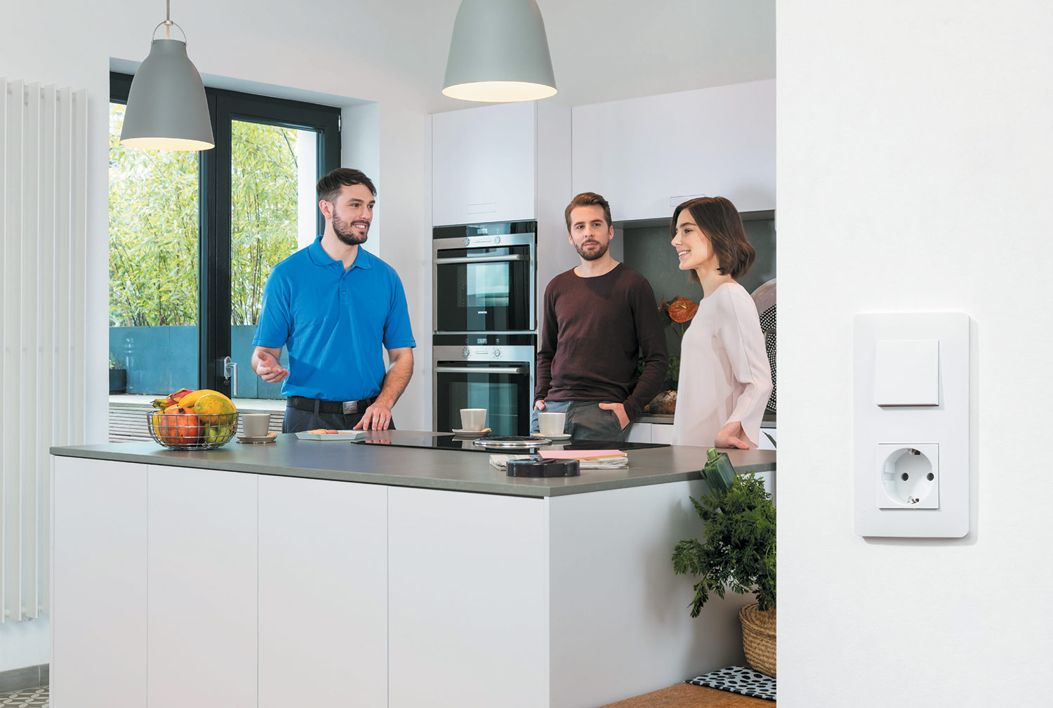 Розетки и выключатели Schneider Electric Unica: сочетание качества, дизайна и надежности