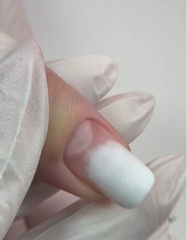 Як правильно працювати з різними типами кутикули?