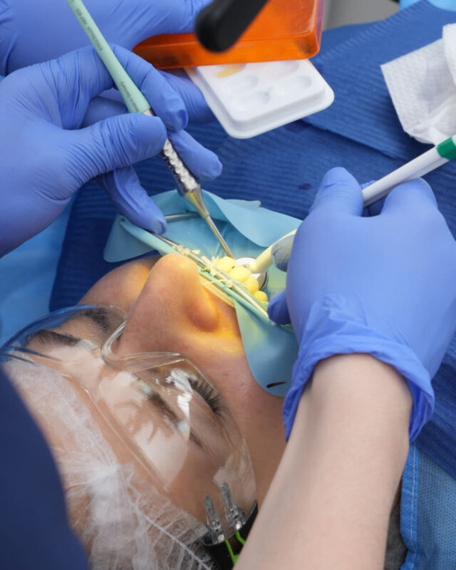 Лікування зубів уві сні